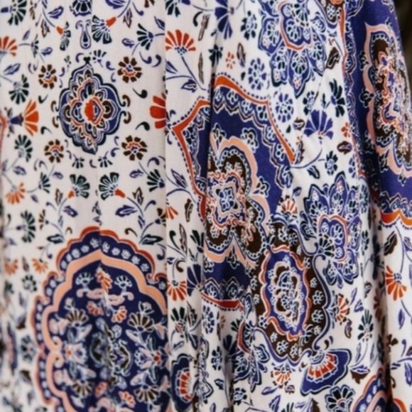 Lamar Floral Tie Kimono from Vici Collection - Picture 4 of 4